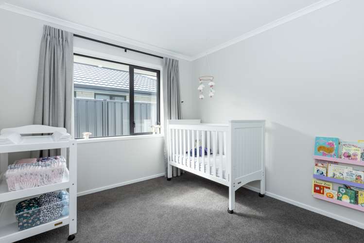 15 Hikawera Drive Frimley_11