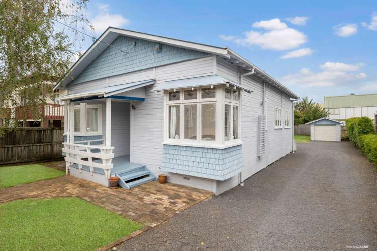 41 Pine Street Mount Eden_14