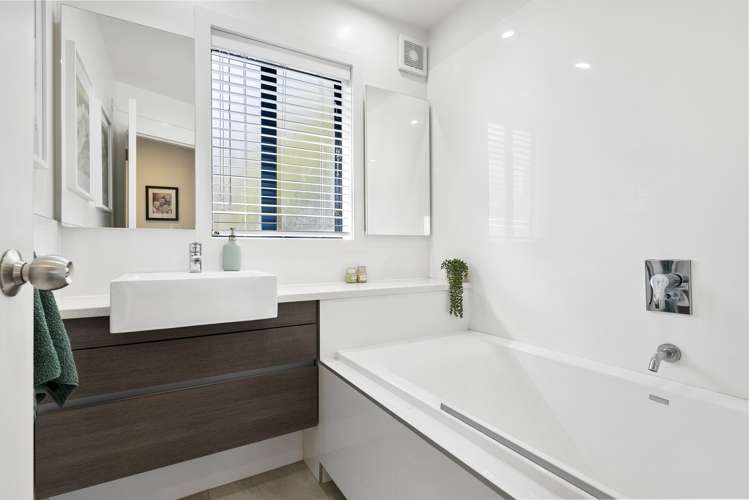 53 Rutherford Terrace Meadowbank_18