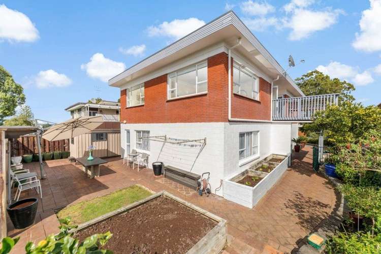 84 Gossamer Drive Pakuranga Heights_25