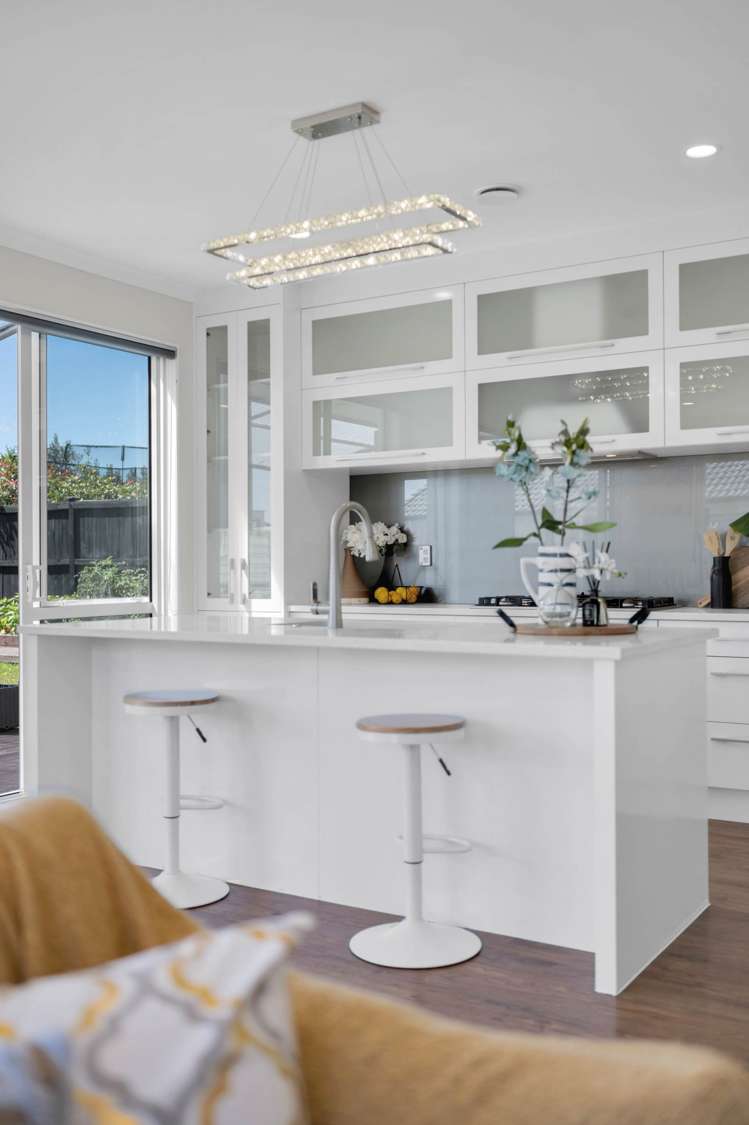 7 Defender Crescent Beachlands_34