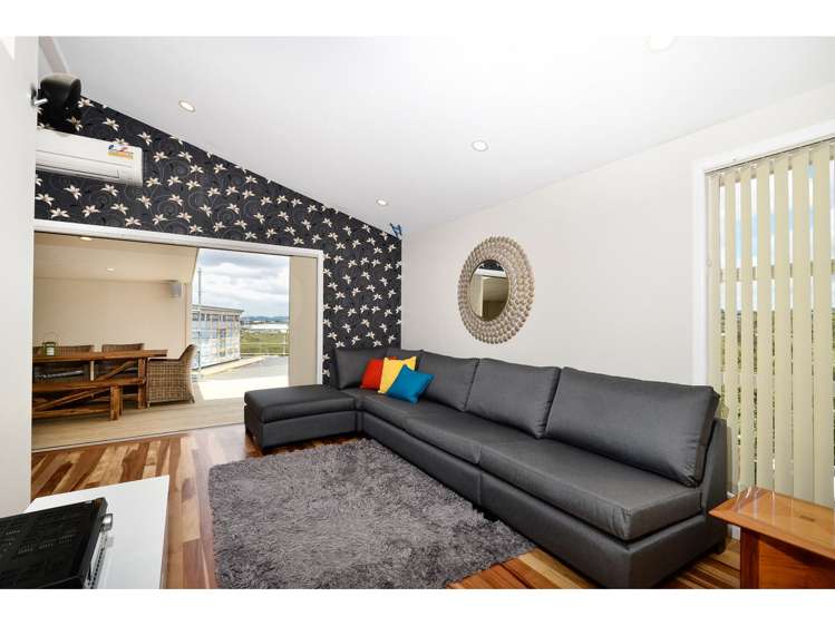 27 Taioma Crescent Te Atatu Peninsula_9