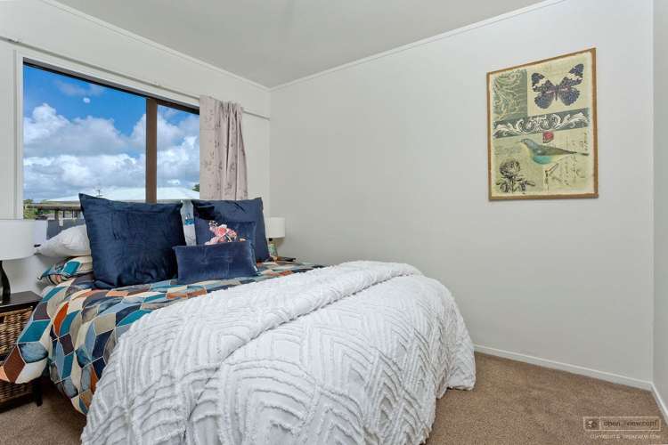 2/106 Shifnal Drive Randwick Park_7