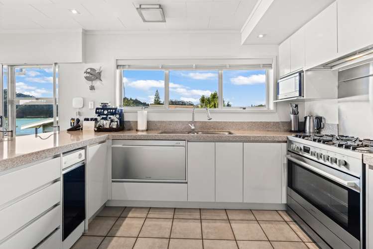 27 Waetford Road Matapouri_20