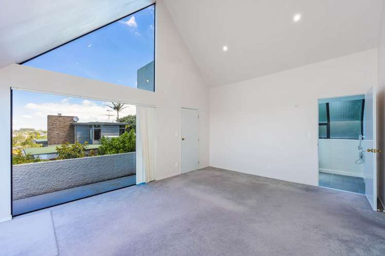 1/7 & 2/7 Calypso Place Rothesay Bay_20