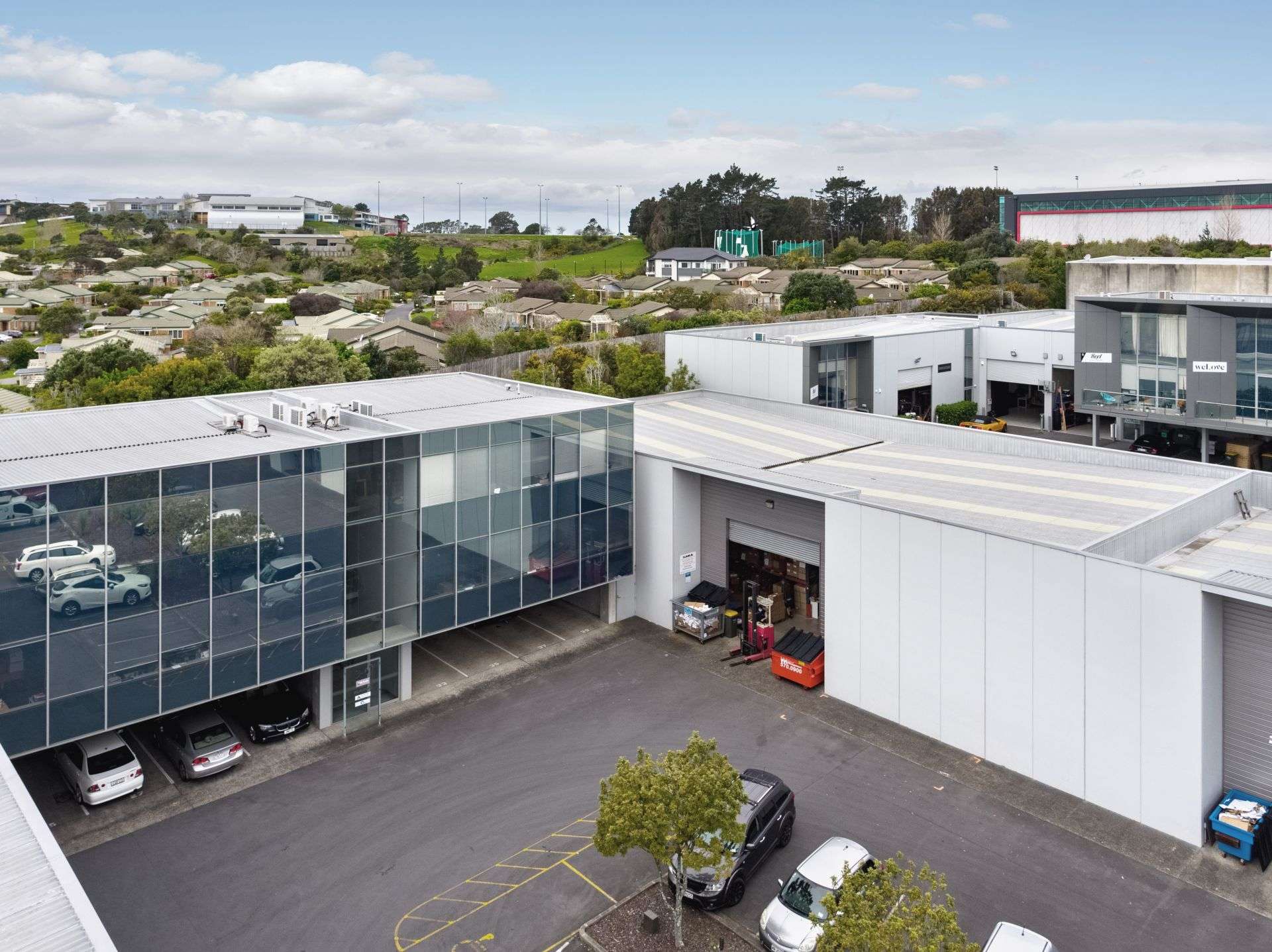 Unit 4/11 Orbit Drive Rosedale_0