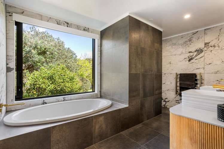 11 Herbert Drive Whangamata_24