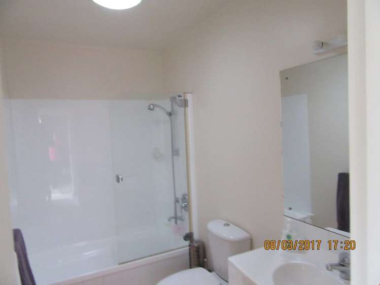 242 Alec Craig Way Gulf Harbour_9