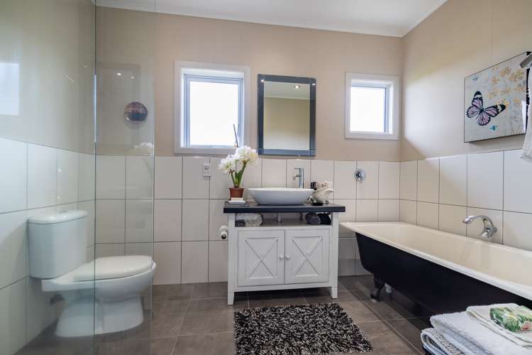 3626 Cambridge Road Cambridge_18