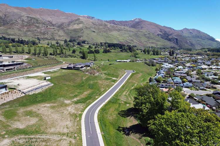 115 West Meadows Drive Wānaka_8