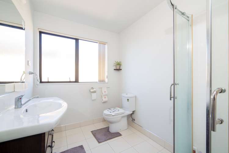 23 Masons Road Oteha_13