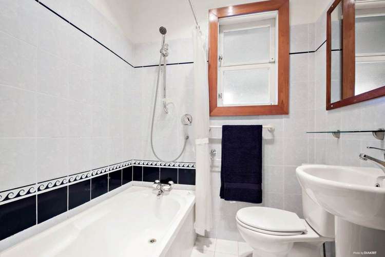 65 Tiverton Road Avondale_12