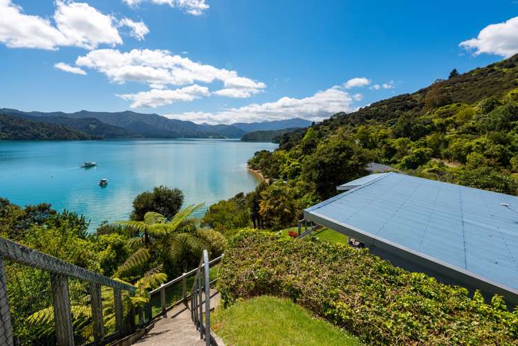 2453 Kenepuru Road Kenepuru Sound_12