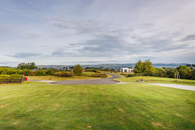 21 Loveston Lane Kelvin Grove_24