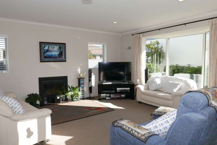 4 Crofton Road Harewood_4