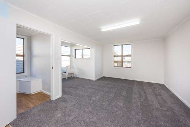 1 Warren Street Foxton Beach_2