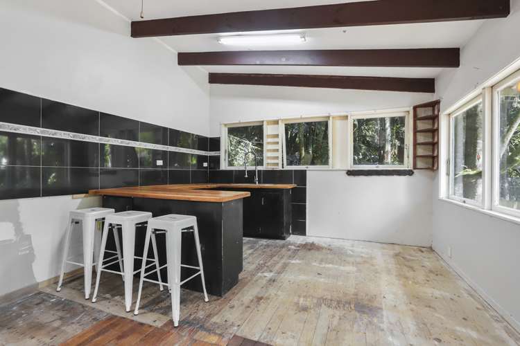 45 Park Road Titirangi_4