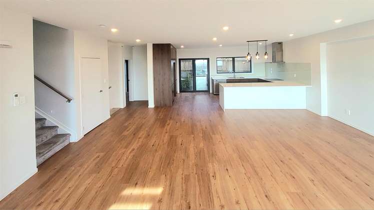 17 Timo Way Flat Bush_6