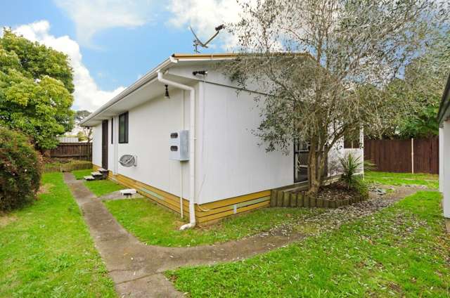 2/88c Kelvin Road Papakura_2