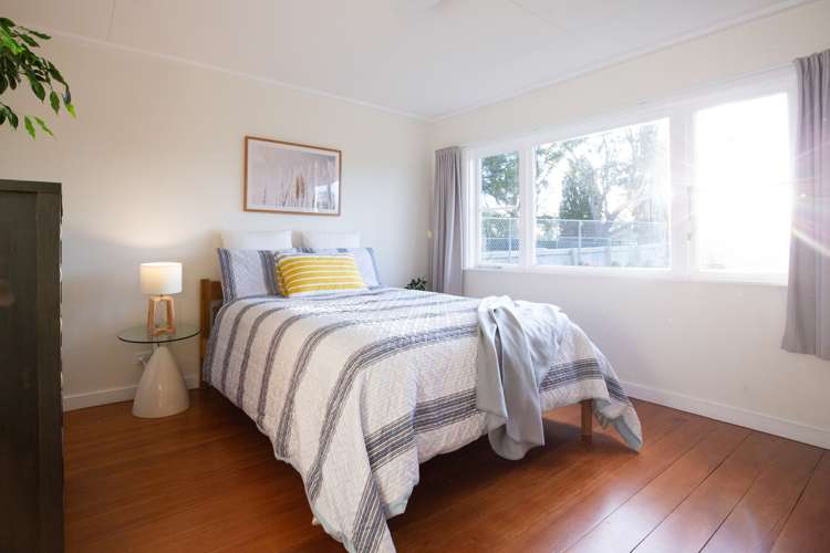 1/5 Glenview Road Glen Eden_16