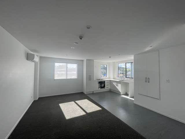 A/6 Timber Place Riverhead_2