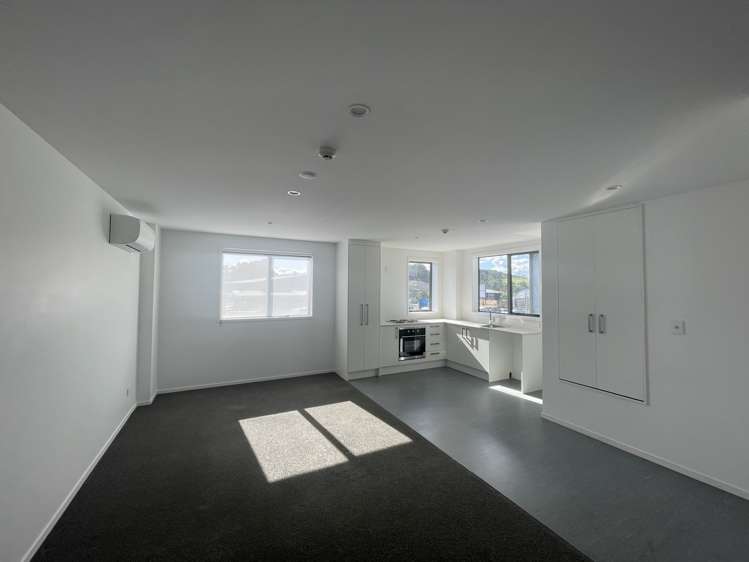 A/6 Timber Place Riverhead_2