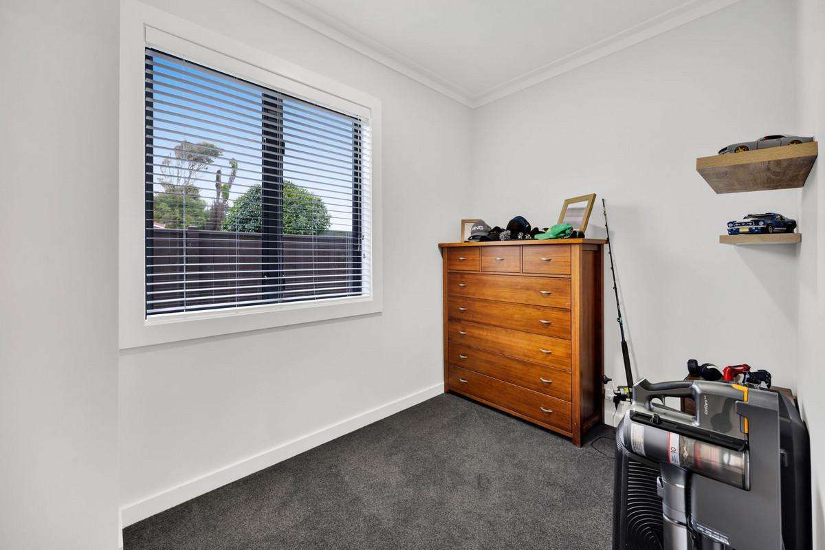 186 South Road_5