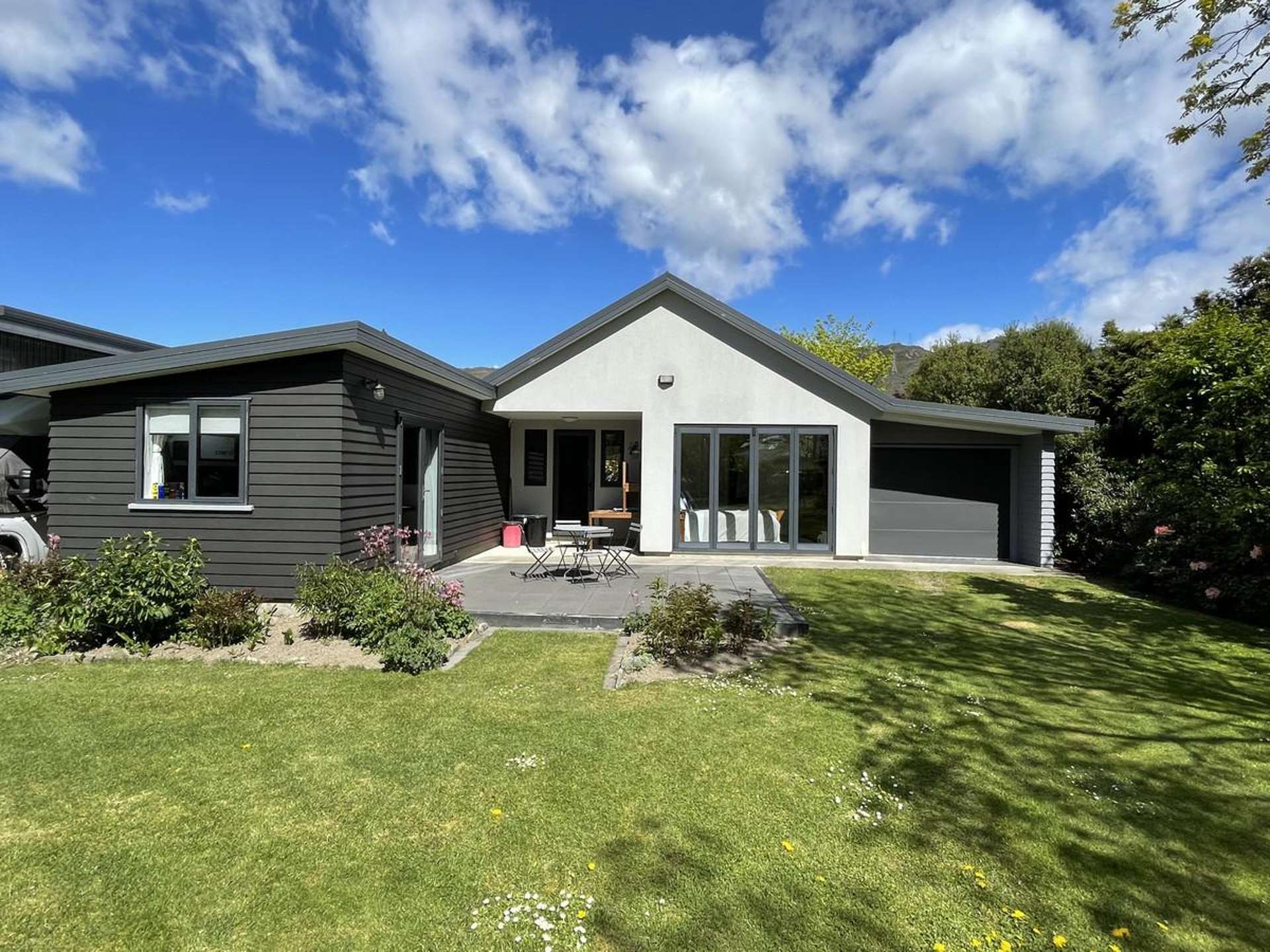 3 The Stonestack Clyde_0