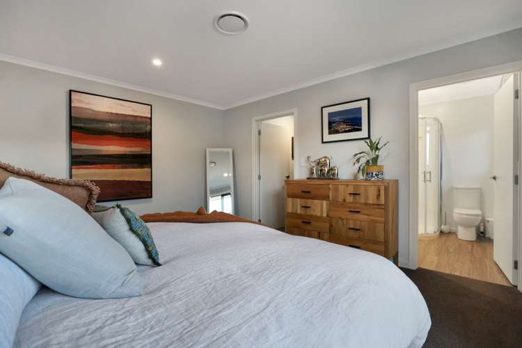 26 Redhaven Rise Netherby_16