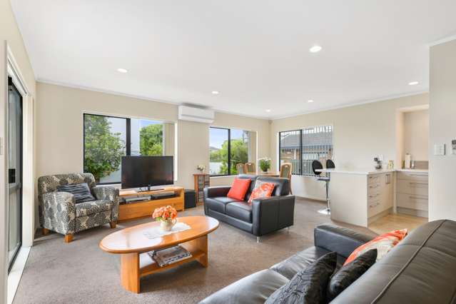 2/7 Heaphy Street Blockhouse Bay_1