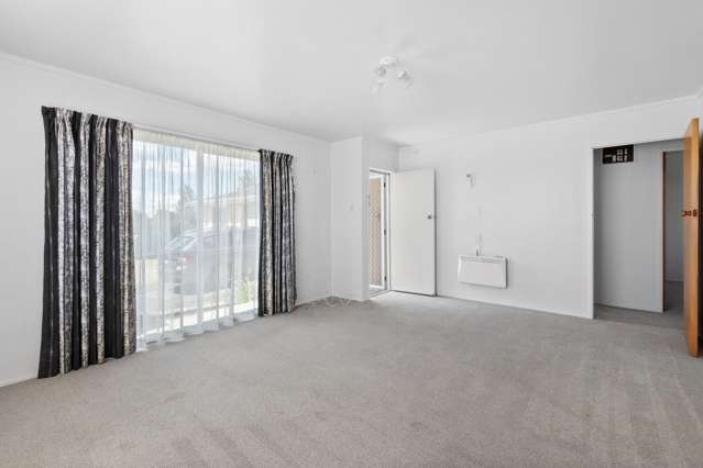 73 Tuhikaramea Road Dinsdale_1