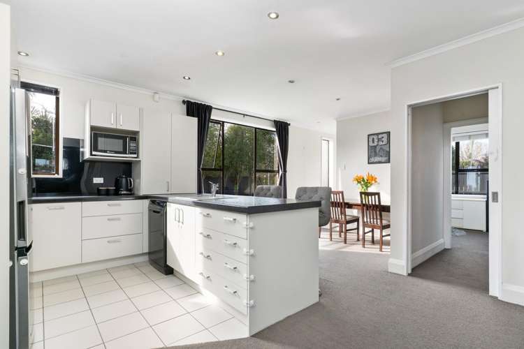 17 Goldsmith Place Waltham_2