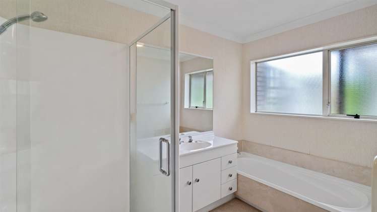 7 Lisbon Street Greerton_12