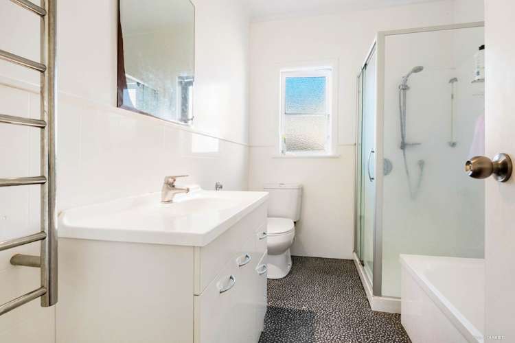 61 Sylvan Crescent Te Atatu South_6