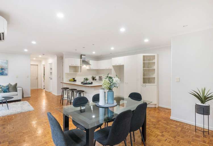 21 Frenz Drive Titirangi_6