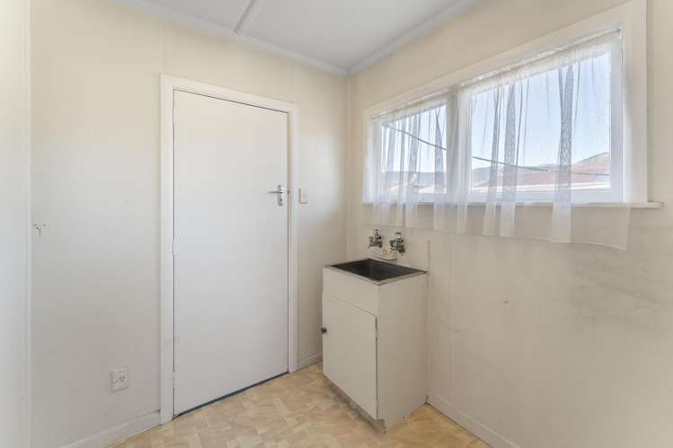 38 Croucher Street Richmond_11