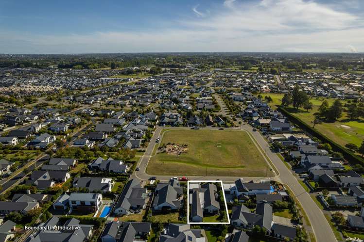 26 Waitikiri Square Parklands_30