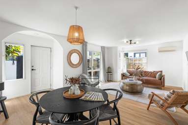 3/270 Kilmore Street_3