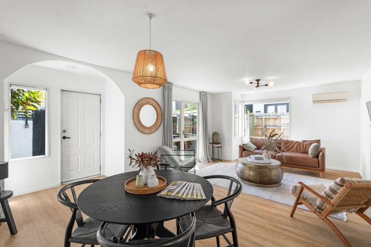 3/270 Kilmore Street_3