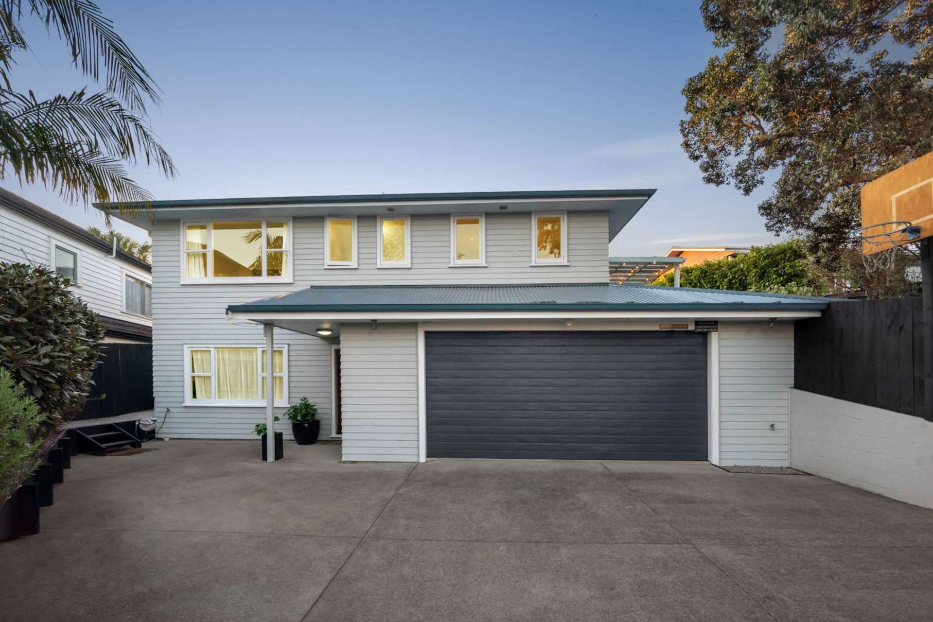 4 Kennedy Avenue Forrest Hill_0