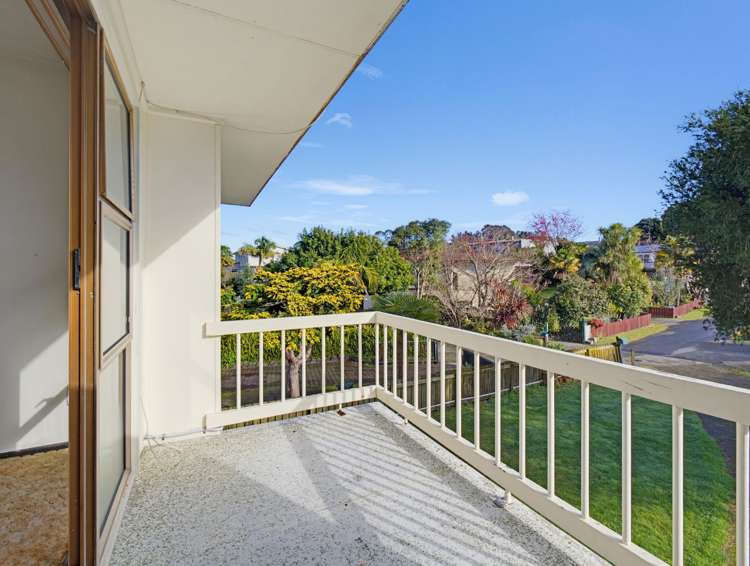 5 Ron Miller Close_2