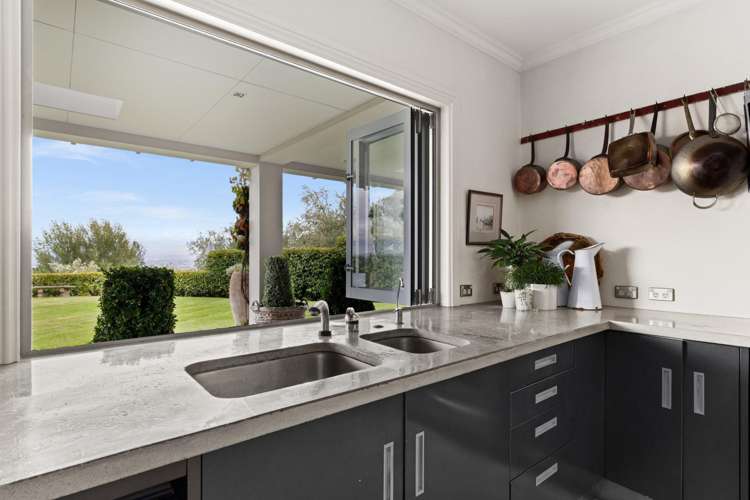 137 Black Barn Road Havelock North_4