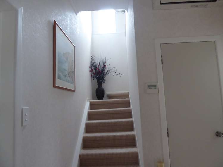 6b Jones Place Highbury_9