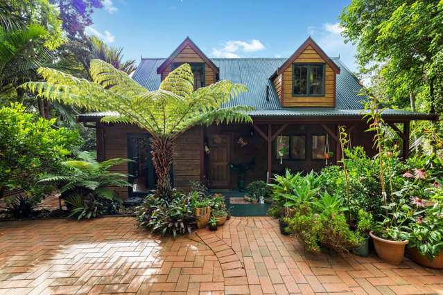 34 Kauri Point Road Laingholm_1