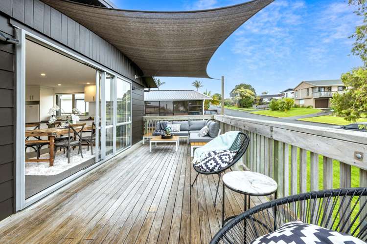 22 Kauri Crescent Snells Beach_1