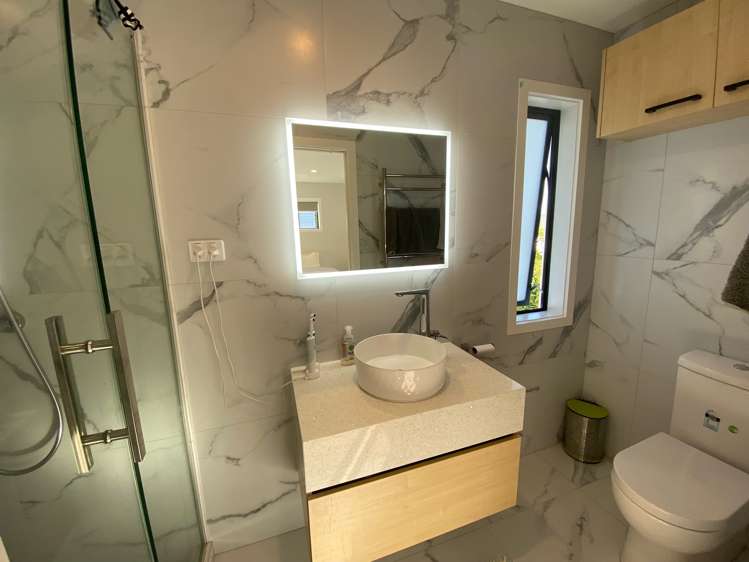 49b Matipo Road Te Atatu Peninsula_11