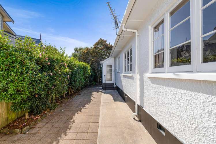 33 Rogan Street New Plymouth_17