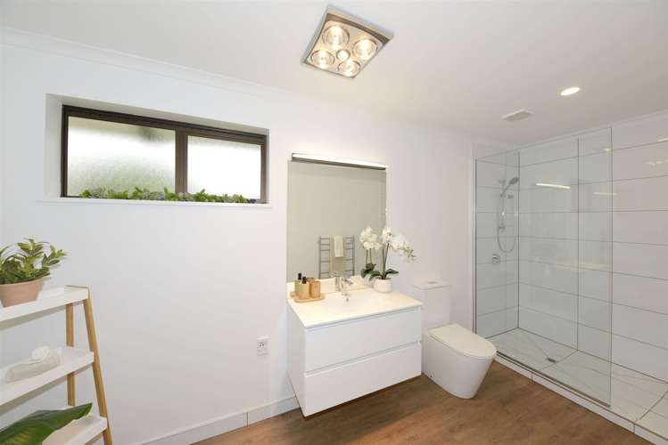 29 Anglesea Avenue Parklands_10