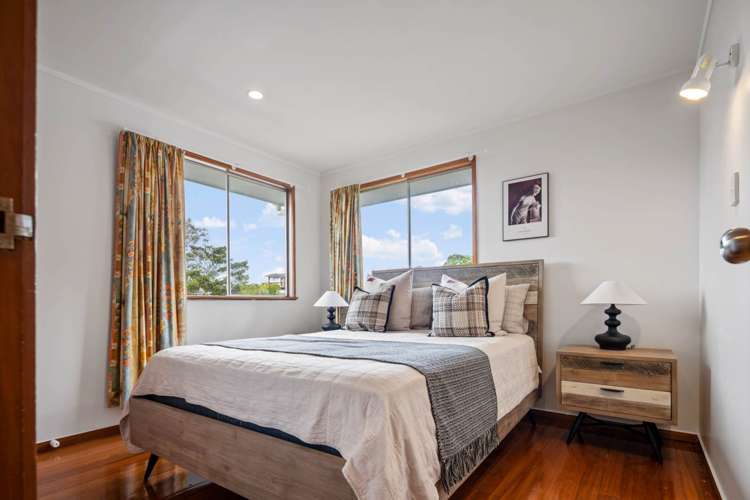 1/7 Dalmeny Close Murrays Bay_21