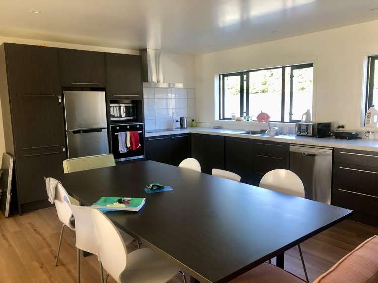 19 Kingfisher Crescent Albert Town_6